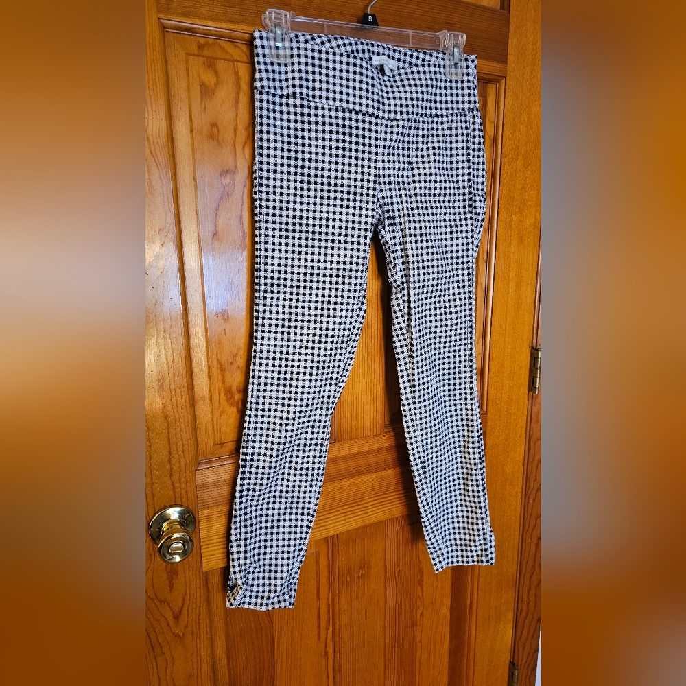 White And Blue Gingham Capris